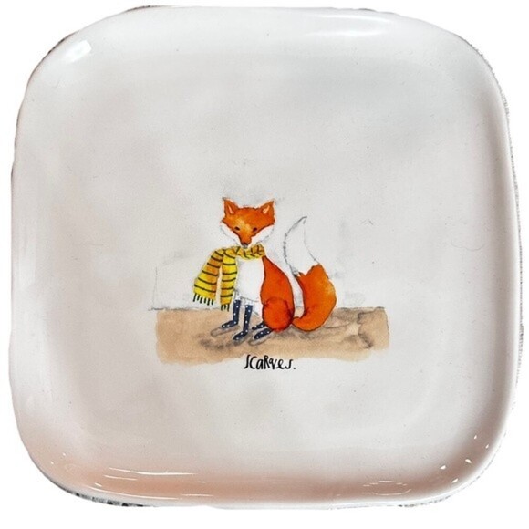 Rae Dunn Fox Scarves- 8" x 8"‎ Square plate - Picture 5 of 7